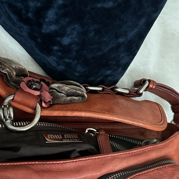 Miu Miu Brown Leather Shoulder Bag with Velvet Bow - Picture 7 of 7
